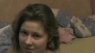 Kurva Claudia se jeba na krevetu